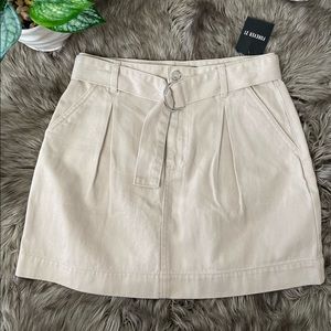 Forever 21 Women’s Skirt Khaki Size (M)